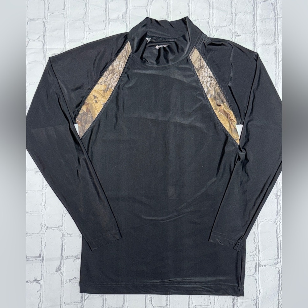 Outfitters Ridge DriFit Camo and Black Activewear Top - Picture 1 of 3